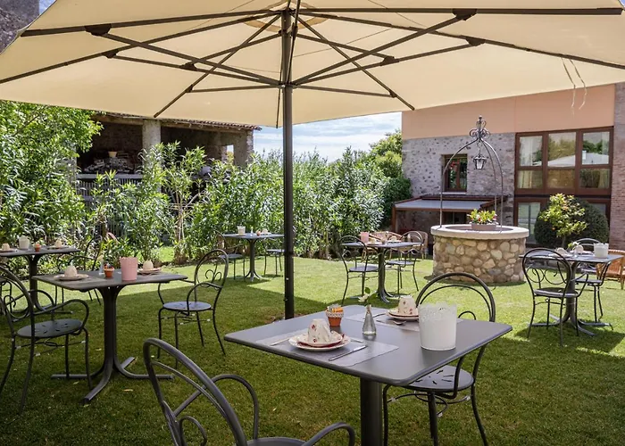 Borgo Di Calmasino *