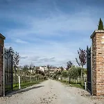 Borgo Di Calmasino Feriegård *