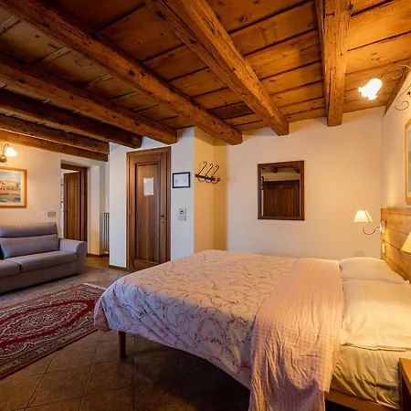 Borgo Di Calmasino