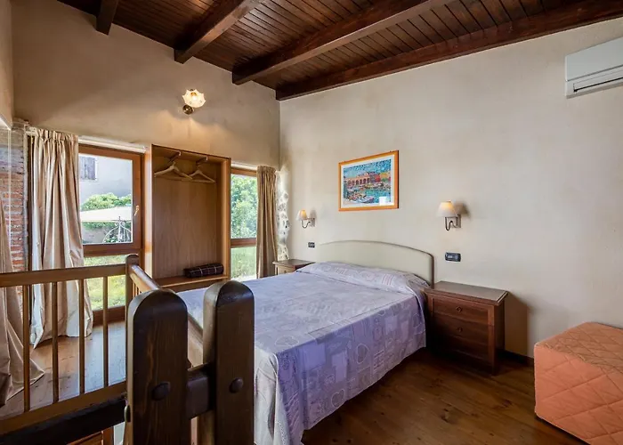 Borgo Di Calmasino Alloggio per agriturismo