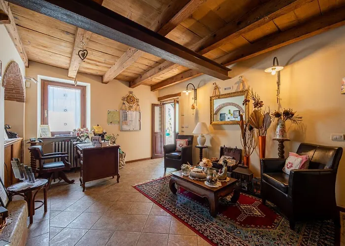 Borgo Di Calmasino Alloggio per agriturismo *