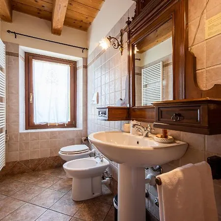 Vakantieboerderij Borgo Di Calmasino