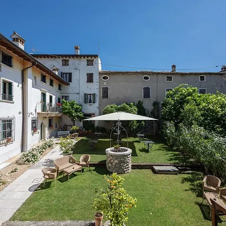 Vakantieboerderij Borgo Di Calmasino