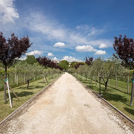 Vakantieboerderij Borgo Di Calmasino
