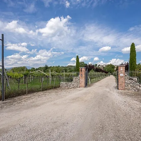 Borgo Di Calmasino