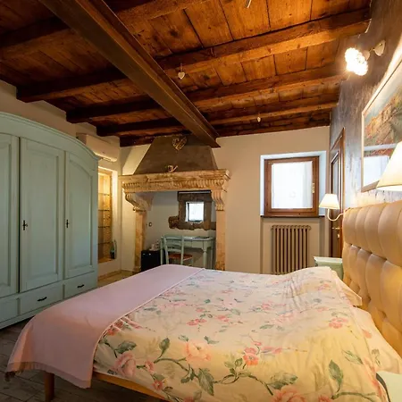 Vakantieboerderij Borgo Di Calmasino Bardolino