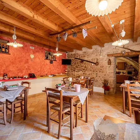 Borgo Di Calmasino *