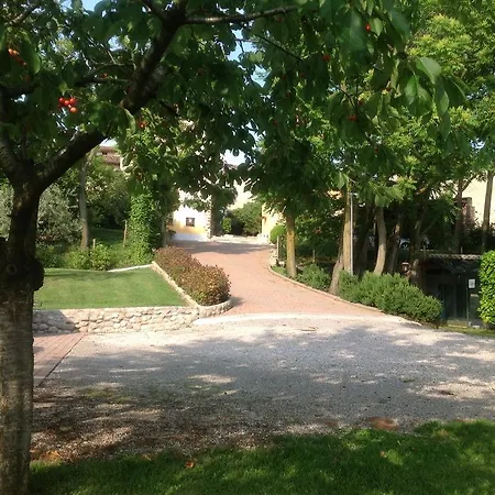 Borgo Di Calmasino