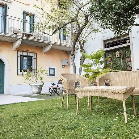 Borgo Di Calmasino *