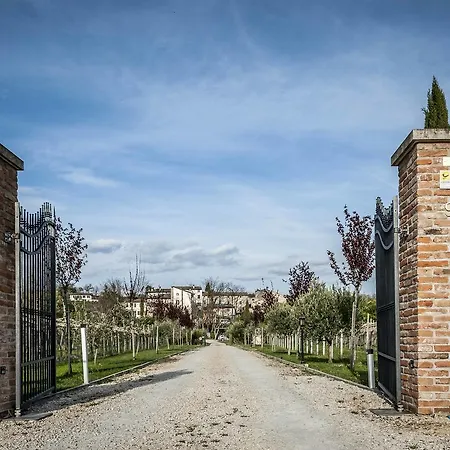 Borgo Di Calmasino Çiftlik konaklama *