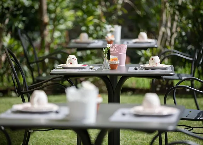 Borgo Di Calmasino *