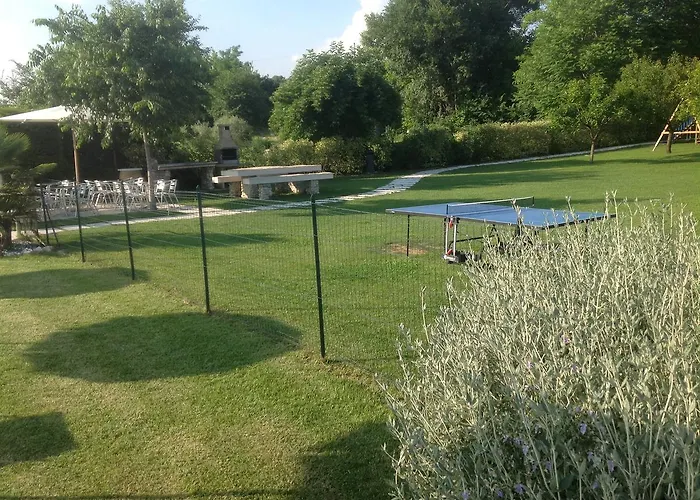 Borgo Di Calmasino *