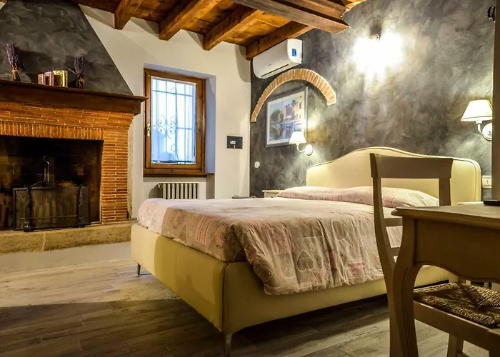 Borgo Di Calmasino Bauernhof